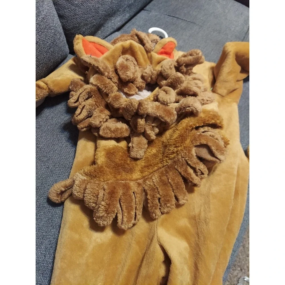Charades little lion